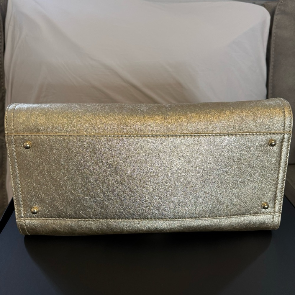 Limited Edition ! NWT Large Gold Calfskin Chanel Deauville Tote - Picture 6 of 15